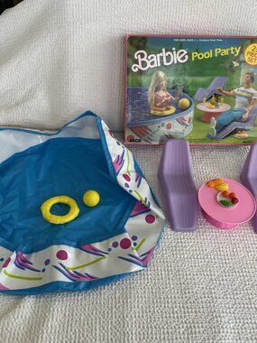 Vintage 1988 Barbie Pool Party Set Original Box Incomplete with "replacements"